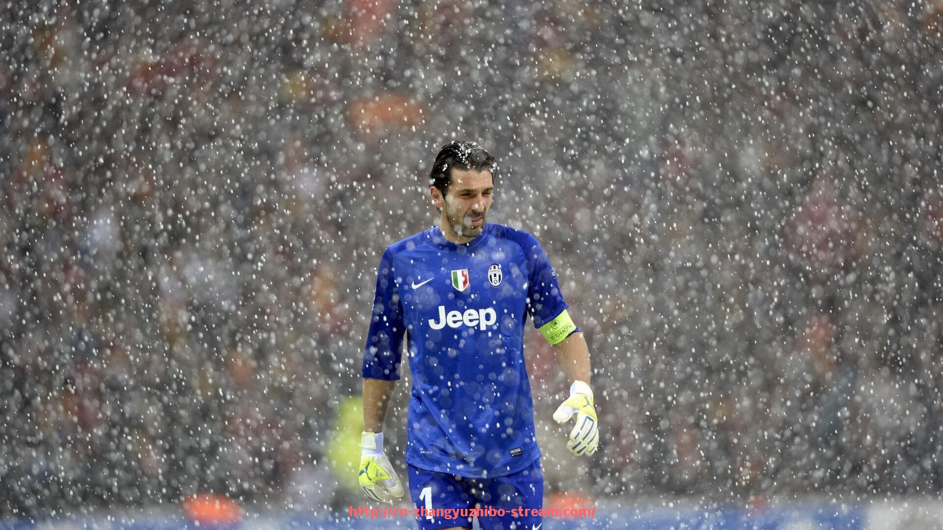 章鱼直播-世俱杯球队历年阵型演变趋势与现代战术融合研究